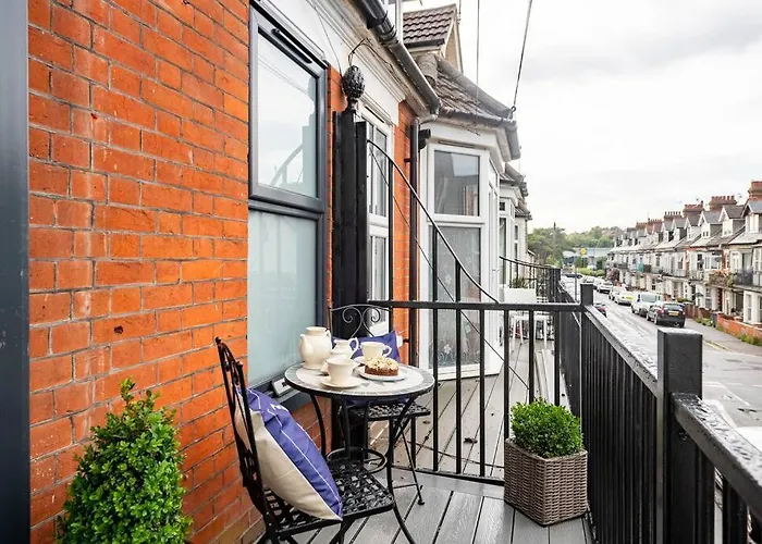Beautiful Spacious Beach Home Newly Renovated
