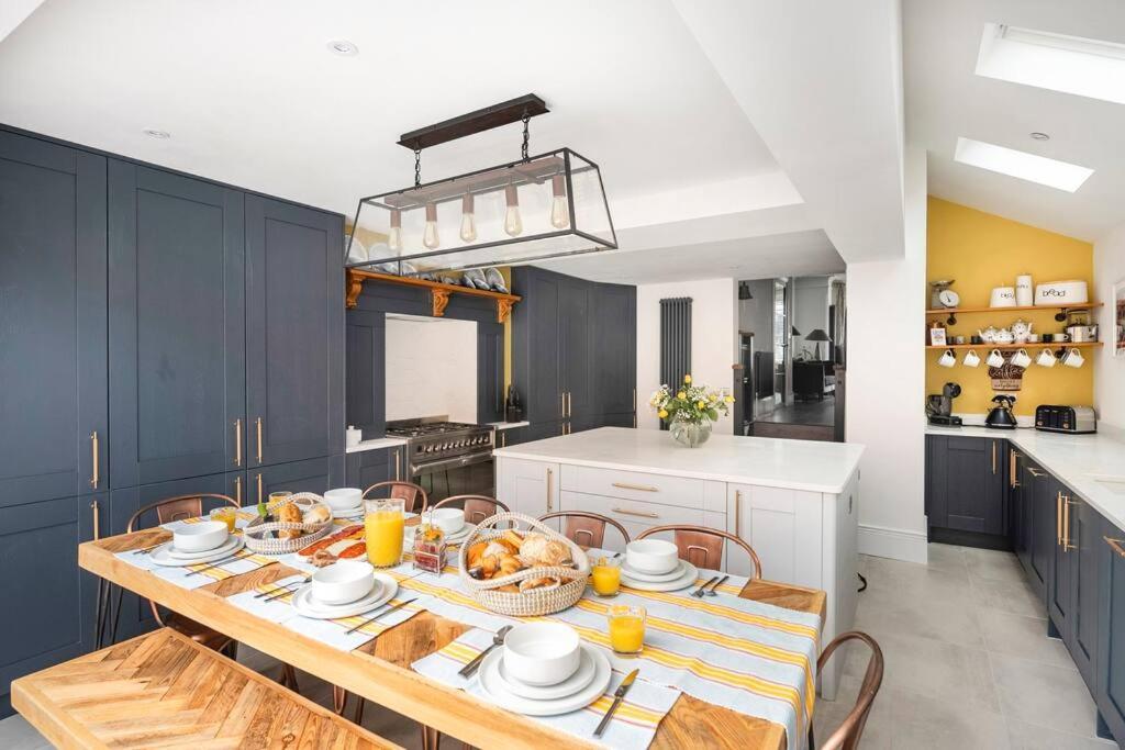 Holiday home Beautiful Spacious Newly Renovated